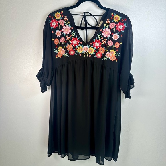 Savanna Jane Dresses & Skirts - Savanna Jane Black Dress with Pink and Red Floral Embroidery Boho Midi